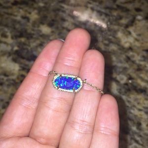This is a beautiful blue opal Kendra Scott